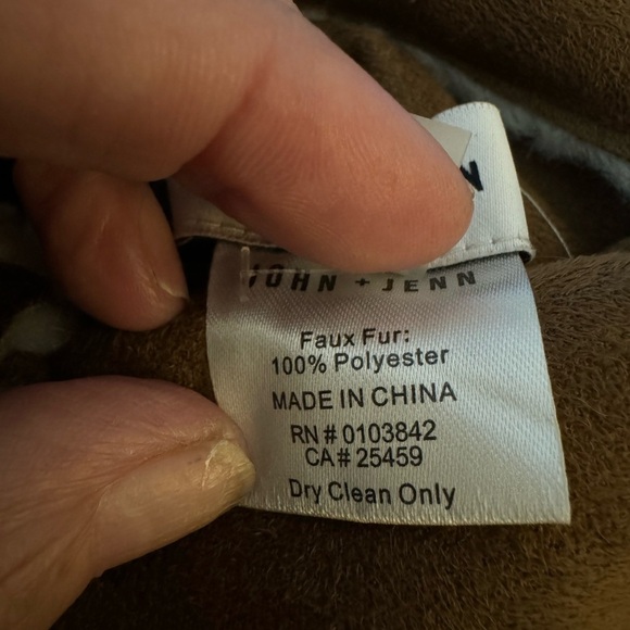 John & Jenn Faux Suede / Faux Fur Super soft long vest Sz Small great condition - Picture 7 of 7